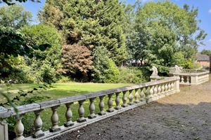 Photo 11- click for photo gallery